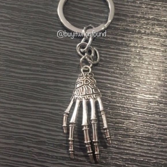 Skeleton Hand Steam Punk Gothic Skull Keychain - Picture 2 of 6